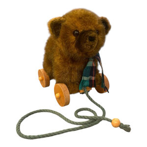 Vintage Applause Pull Behind Bear Plush Toy Wood Wheels Plaid Scarf 1986 Brown